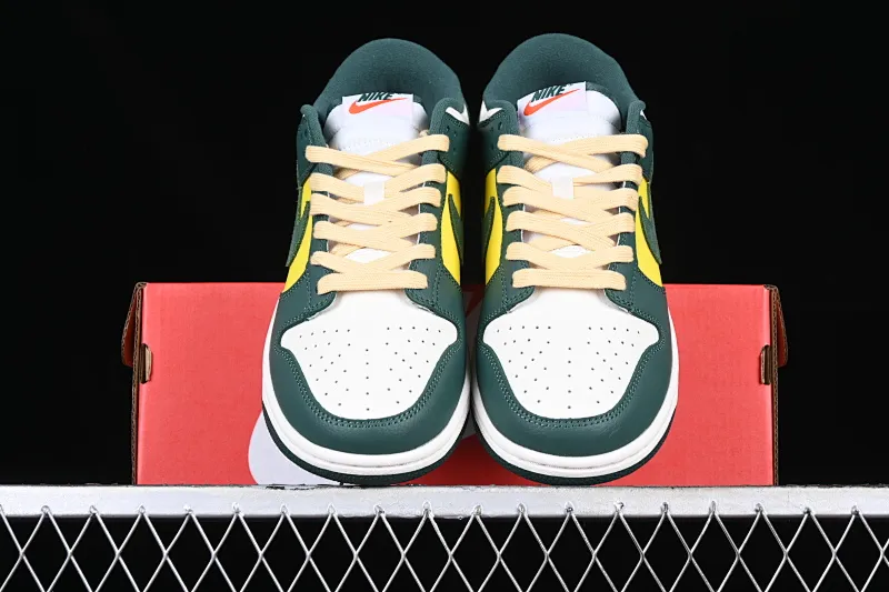 All Categories Nk SB Dunk Series Nk SB Dunk Low Low-top sneakers Nk Dunk Low SE "Noble Green" Classic Brazilian color SB low-top sports and leisure sneakers FD0350-133